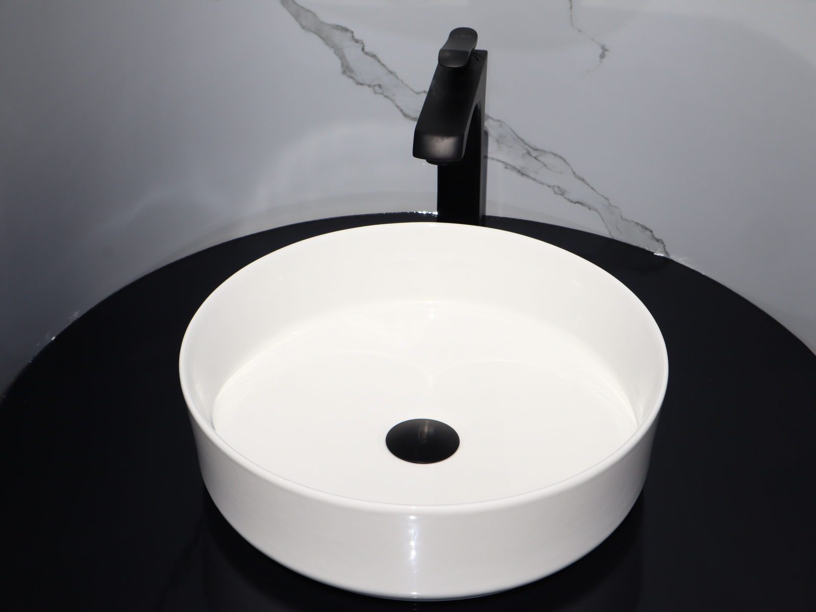 مغسلة خزف 50